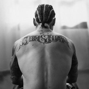 玩弄亲女裸睡的小嫩
